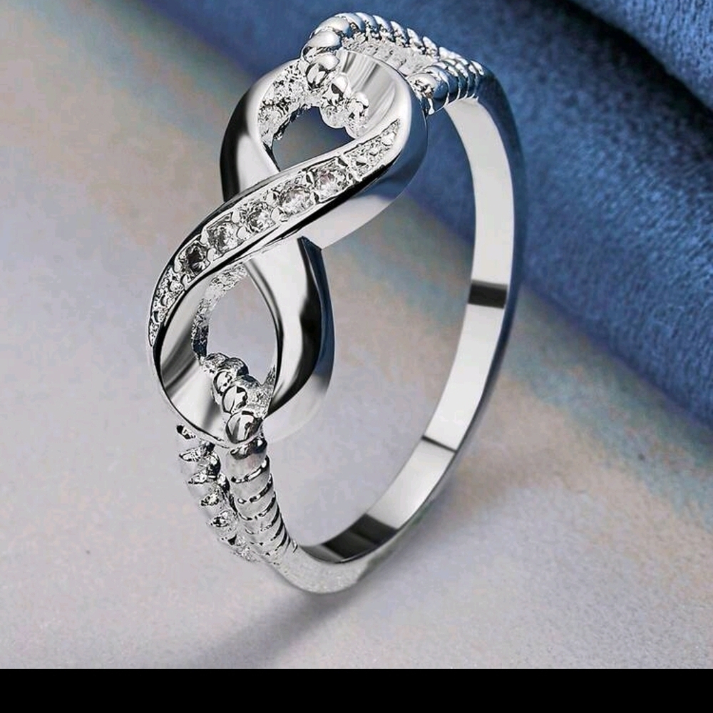 925 Sterling-Silver Nlay Zirconia 8-Shape Ring for Ladies | Minimalist Ring